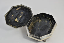 Load image into Gallery viewer, Sterling Silver Peruvian Plata Villa Ornate Scroll Trinket Box