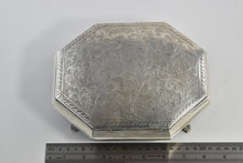 Load image into Gallery viewer, Sterling Silver Peruvian Plata Villa Ornate Scroll Trinket Box