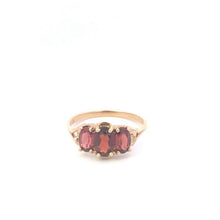 Load image into Gallery viewer, 10K Three Stone Oval Garnet Vintage Statement Ring Yellow Gold